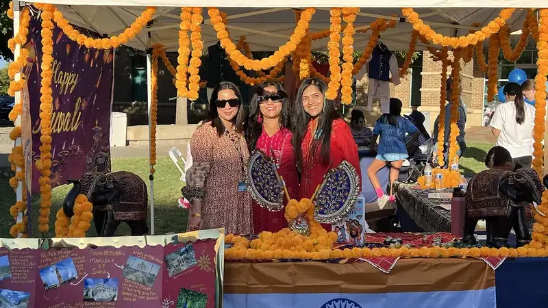 Second Annual CommUNITY Picnic Delights Eagle Fans and Families