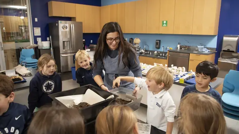 Cultivating Creative Thinkers in STEM