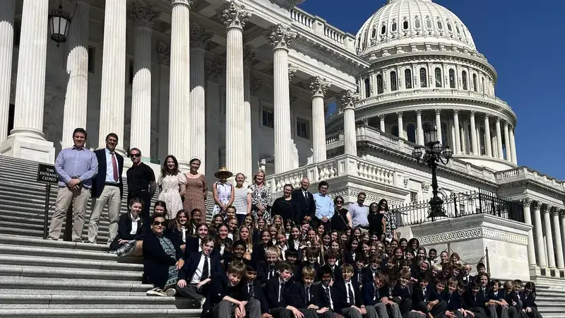 Sixth Graders Explore Washington, D.C., on Annual Class Trip