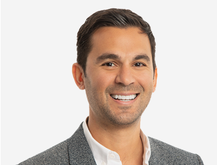 Alumni Spotlight: Vijay Mehra '00